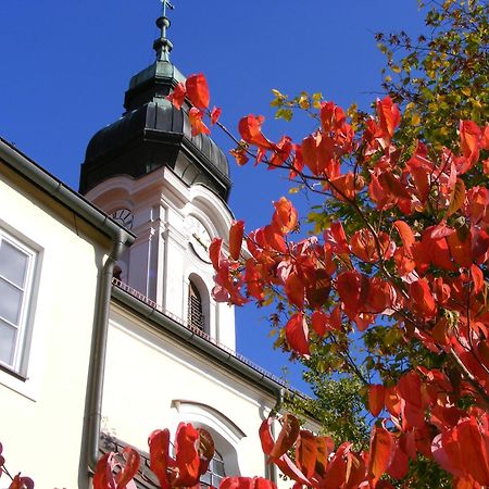 ホテル Haus Der Begegnung Heilig Geist ブルクハウゼン エクステリア 写真