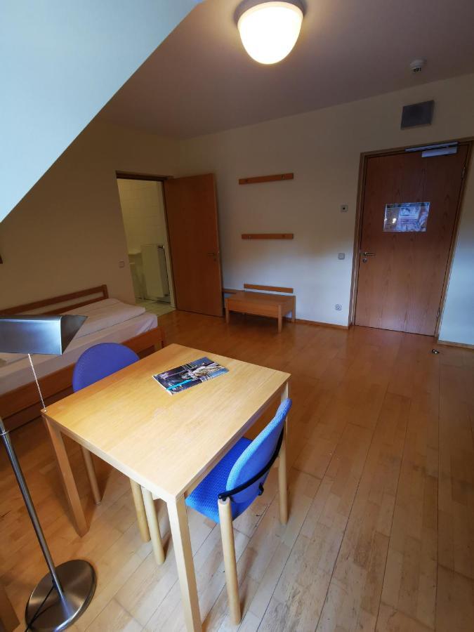 ホテル Haus Der Begegnung Heilig Geist ブルクハウゼン エクステリア 写真