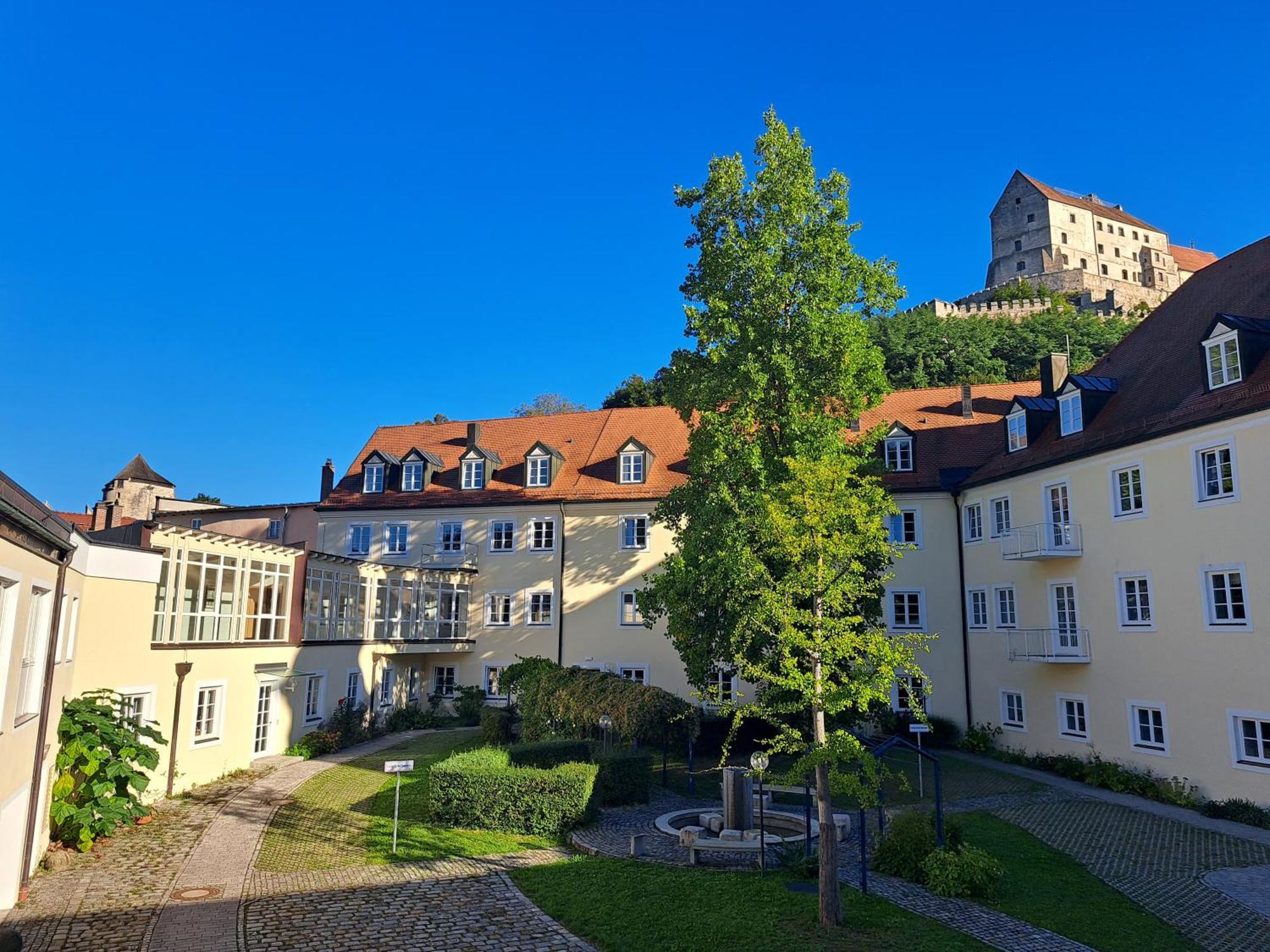 ホテル Haus Der Begegnung Heilig Geist ブルクハウゼン エクステリア 写真