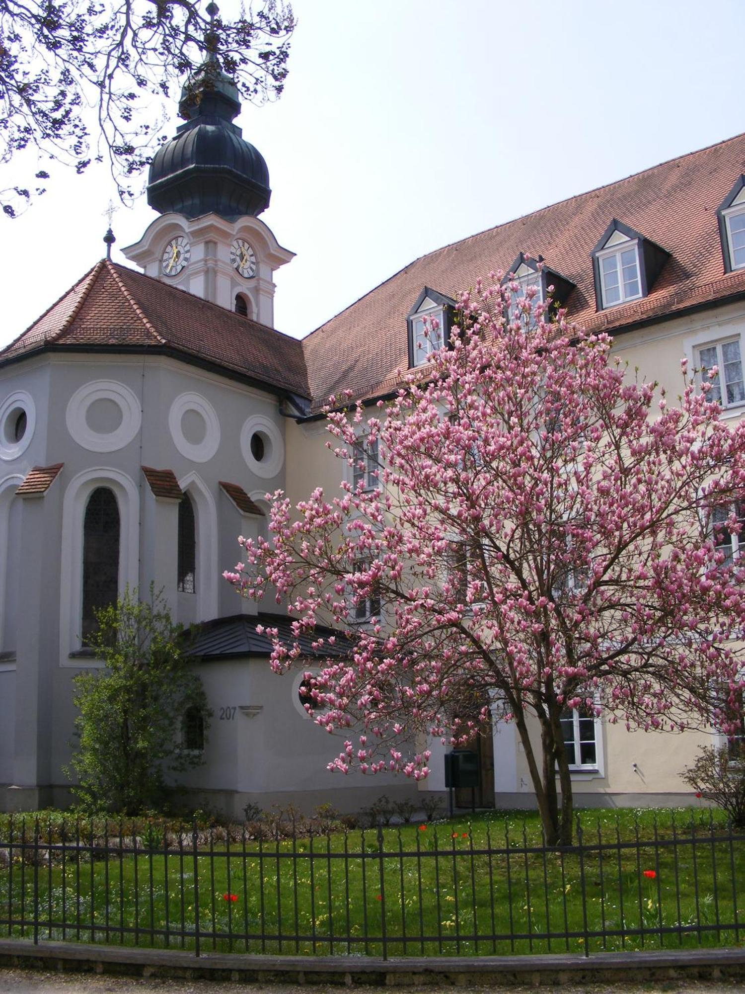 ホテル Haus Der Begegnung Heilig Geist ブルクハウゼン エクステリア 写真